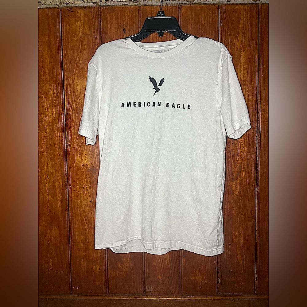 American Eagle White/Black shirt Logo Large!